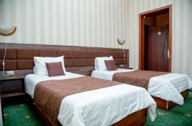 Premyer Hotel