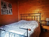 Bungalow in the mountain with swimming pool near Serra da Estrela (to 6 people) - 2 ดาว