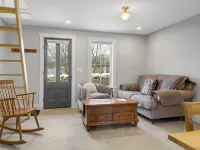 Cozy Cabin with Modern Amenities. Pet Friendly! Hot Tub! - Wifi