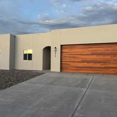 Fabulous 3-bedroom townhome with AC in Farmington