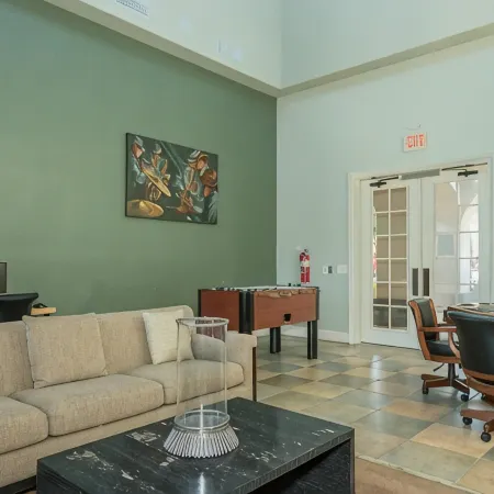 Bella Piazza 4bed 3bath 1st floor WiFi, fitness room