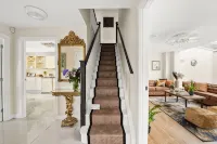 Radiant Retreat Ideal for LegoLand, Windsor, & LHR - Boutique