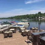 Beautiful Summer getaway near lake, hiking, and more! Clean and comfortable! - 4-Star