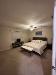 3-bdrm house in charming Apple Valley w/ WiFi, AC, encl'd patio, & large yard. - Wifi