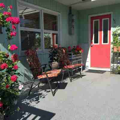 Spacious and conveniently located duplex Hotel Exterior