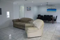 Family Friendly Holiday Home 2 night min - Butik