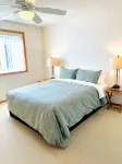 Unforgettable 4 bedroom 3 bath waterfront cabin - 5 Sao