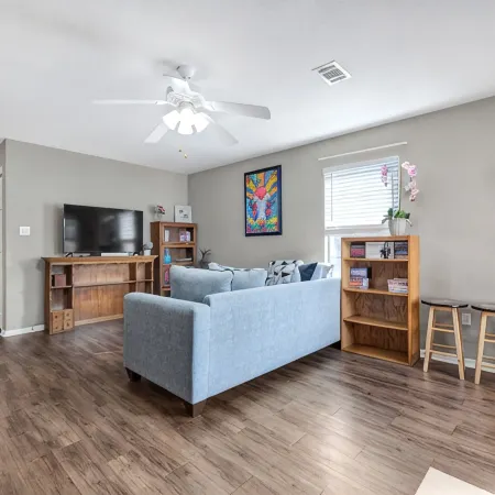 Delightful Duplex 2 beds 2 baths