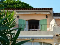 Apartment with pool, 300m beaches Tahiti, Moorea, Ramatuelle, St-Tropez. Hotels in Ramatuelle