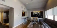 Entire two-unit four-story townhouse, for multi-family vacations; free parking - 4-Star