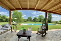 The Green Home - Pools