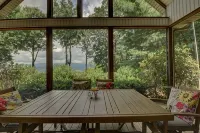 Big Sky Retreat - Incredible Mountain Views! Hike, golf, relax and unplug!