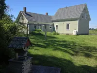 Sea SparkleSunny Coastal Cottage with Artist Studio and Panoramic Ocean Views Hotels in Saint George