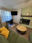 Charming 2-bedroom 2 bath duplex in the heart of Tyler!