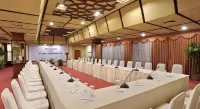Elmi Hotel