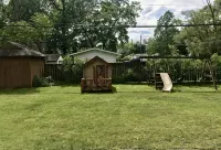 Walk to ND-Dogs Welcome-Sleeps 14-Family Paradise-Fire Pit-Swing Set-Fenced Yard - 2 estrellas