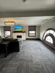 Historic Downtown Apt Steps from Eateries & Wvu - 3-نجوم