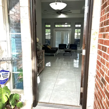 La Casita cozy 3 bedroom 2.5 bath with BBQ pit!