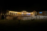 Fish Camp - Backyard Caney Creek Fishing -  7.5 Miles from the Gulf - 3 stjerner