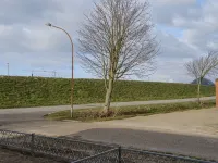 Vacation home Deichdiamant, quietly located directly at the harbor behind the dike