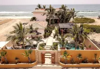 Cerritos Beach Inn