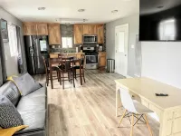 Bayside Casita Upgraded &In Town