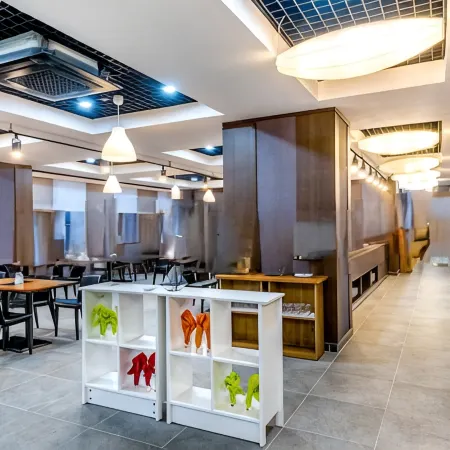 Hotel With City Отели рядом с достопримечательностью «Храм Хынрёнса»