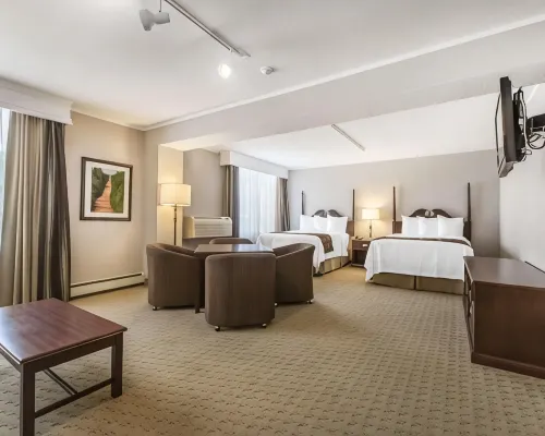 Quality Inn & Suites Downtown Hotels in Queens County