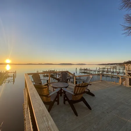 Waterfront house with amazing views. Top of the Chesapeake