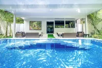18 Bedroom PRIVATE HOME Jaco Beach, 5-Year of Excellence, VIP Concierge Services - Private Pool