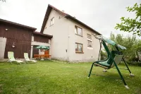 Domcek na Orave - parking
