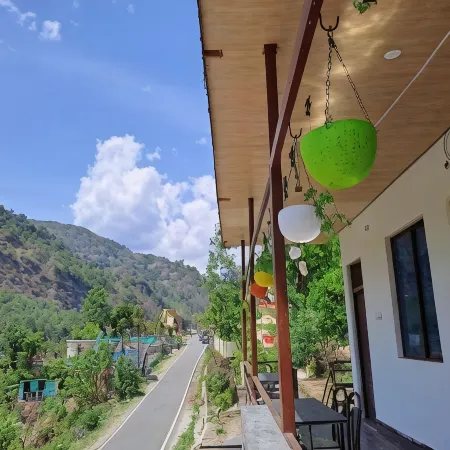 Kedar Chaukhamba Homestay