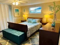Pet-Friendly Gulf Coast Cottage, Fenced Yard, Game Room, Near Beach & Springs - Wifi