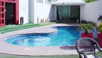 Hotel Colón Plaza Business Class - Swimmingpools
