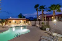 Superstition Mountain Views, Heated Pool/Hot Tub, 2Bd + Loft - Family