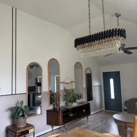 Family and small dogs friendly. Close to interstate, 15 minutes from Nashville