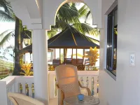 The Beach House Carabao Island Hotels in Romblon