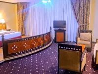 Rolla Suites Hotel -Former J5 Bur Dubai Hotel Các khách sạn gần Chợ Meena Bazaar
