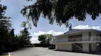 Super 8 by Wyndham Woods Cross/Salt Lake City North