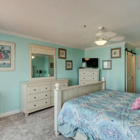 OCEANFRONT 2 BEDROOM CONDO, AMAZING VIEWS