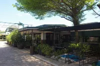 MaClare Resort - parking
