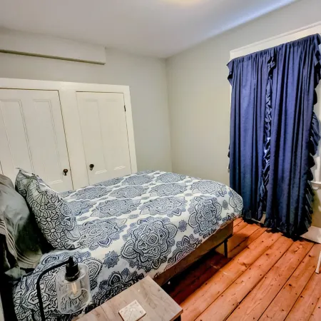Unit1 Beautiful PRIVATE LARGE 3 bedroom/2 bath townhome. Close to ALL HISTORIC