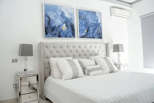 Luxurious & Cozy 2BR Condo 5 Minutes Walk to the Beach - Gym