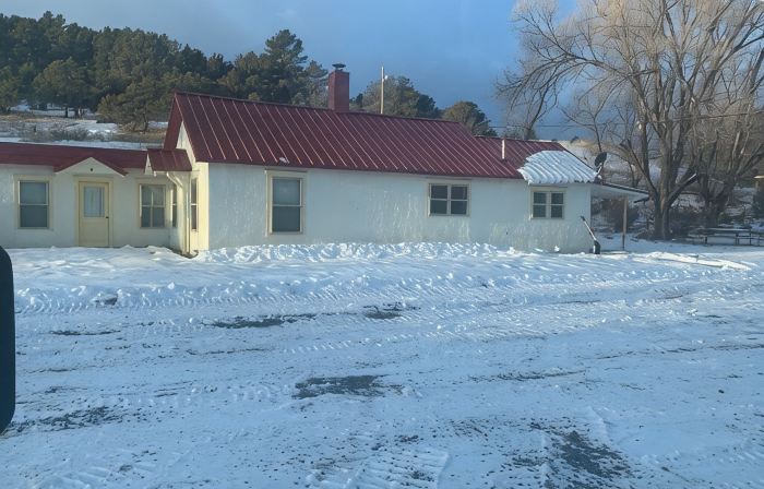 Valentine's Northern New Mexico Mountain Ranch on Colorado Border 2 Bedroom Retreat by RedAwning