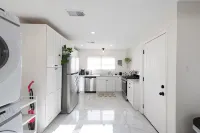 Charming 3-bedroom house in lovely East Dallas with AC and Plenty of Space - บังกะโล