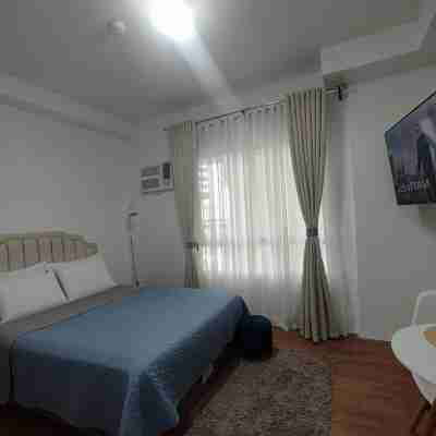 Cozy Studio Condo @ Mesatierra Garden Residences Near Gmall & Ateneo de Davao Rooms