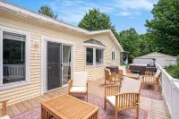 Spacious 5-Bedroom Retreat on 5 Acres.  Near Orv Park. Hot Tub for Sunset Views. - 4-Star