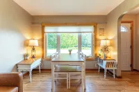 Cozy Corner - East end home