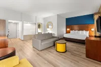 Comfort Suites Bethlehem Near Lehigh University and LVI Airport