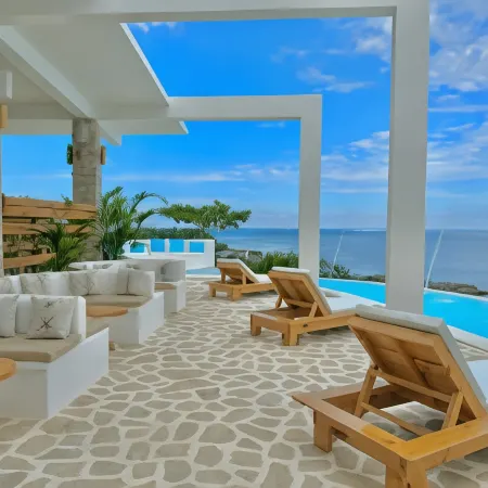 Sundowners Vacation Villas Bolinao